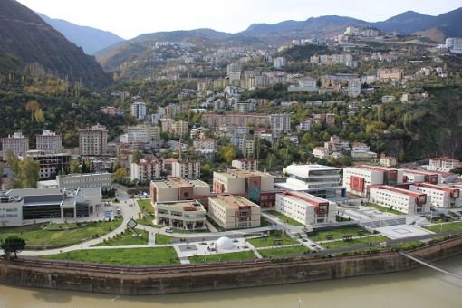  Artvin Çoruh Üniversitesi