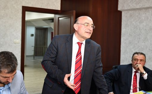 Av.Metin ÖZTÜRK Cheese Life Magazine Genel Yayın Yönetmeni Av.Metin ÖZTÜRK Cheese Life Magazine Genel Yayın Yönetmeni