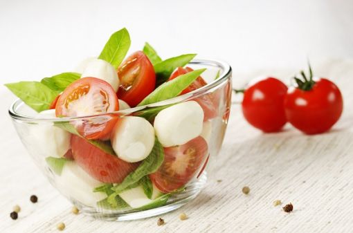  Mozzarella salatası