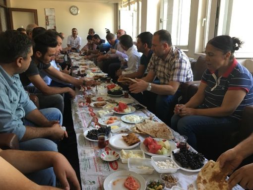   Muş Peynirleri ile ilgili kahvaltılı basın toplantısı