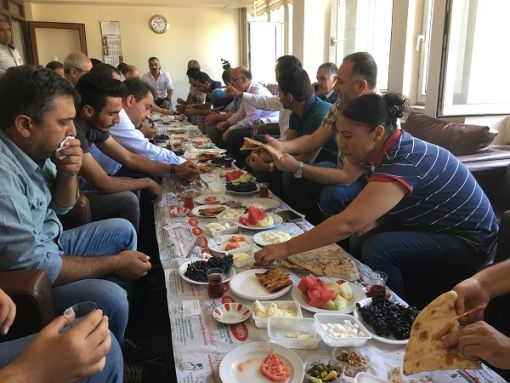   Muş Peynirleri ile ilgili kahvaltılı basın toplantısı